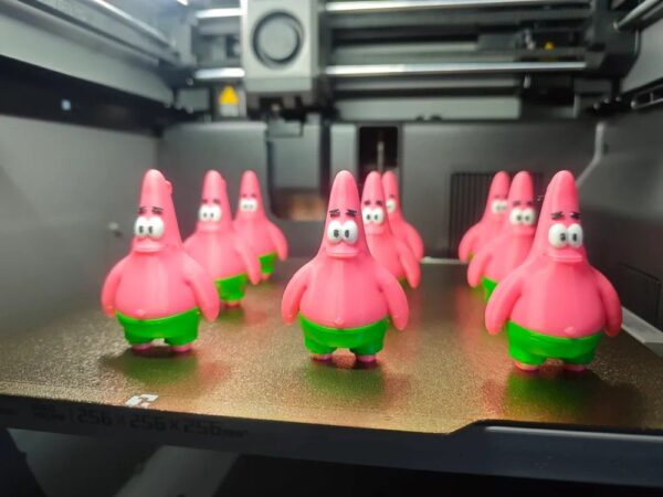 Chaveiro Patrick Bob Esponja STL Gratis no MakerWorld: Chaveiro 3D para Imprimir STL para impressão 3D — arquivo 3D grátis